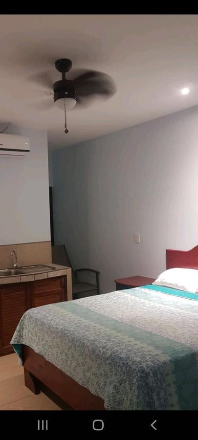Hotel La Cueva Limon Екстериор снимка