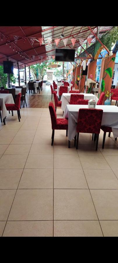 Hotel La Cueva Limon Екстериор снимка